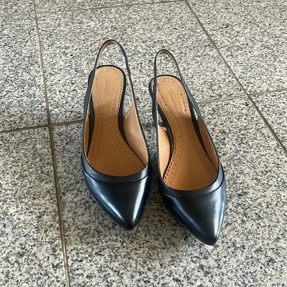 Brooks Brothers 2.5 inch Black Heels